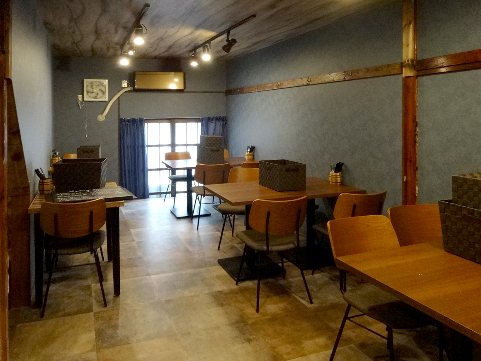 【飲食店】ビストロ寛｜設計・施工例｜八百板工芸有限会社