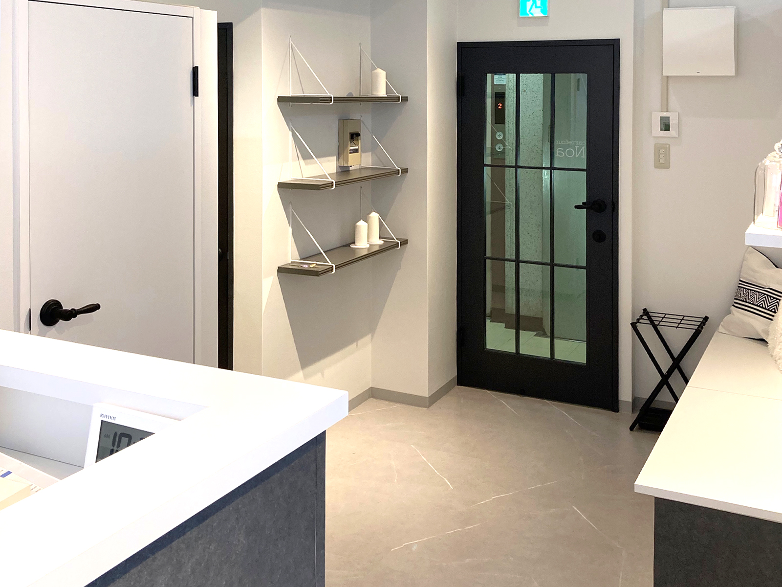 【まつげサロン】Noa 大塚店｜設計・施工例｜八百板工芸有限会社