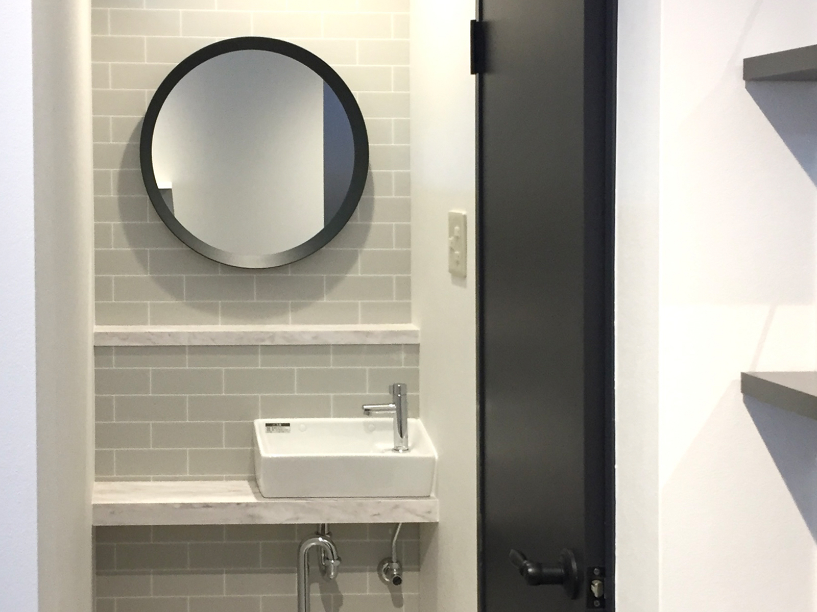 【まつげサロン】Noa 大塚店｜設計・施工例｜八百板工芸有限会社