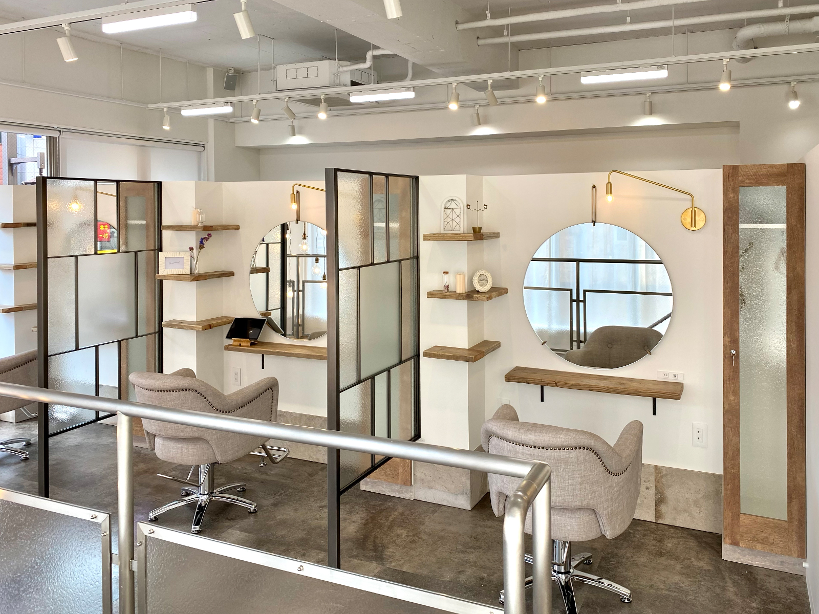 【美容室】SHEER 新小岩店｜設計・施工例｜八百板工芸有限会社