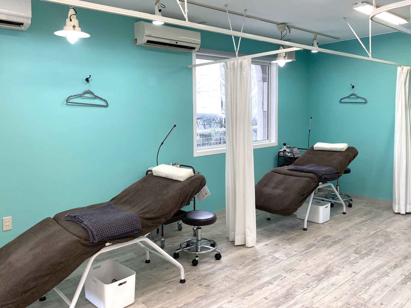 【まつげサロン】Iʼs｜設計・施工例｜八百板工芸有限会社